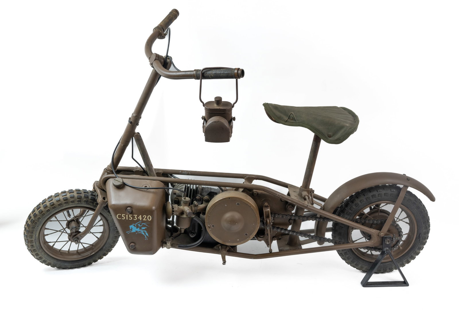 WWII British Paratrooper Welbike 3rd Contract 1942.: These Airborne folding motorcycles are scarce and one in this condition is even rarer. This is a Mark II, one of the original 1241 made in 1942 issued for the Special Operations Executive (SOE) Airbor