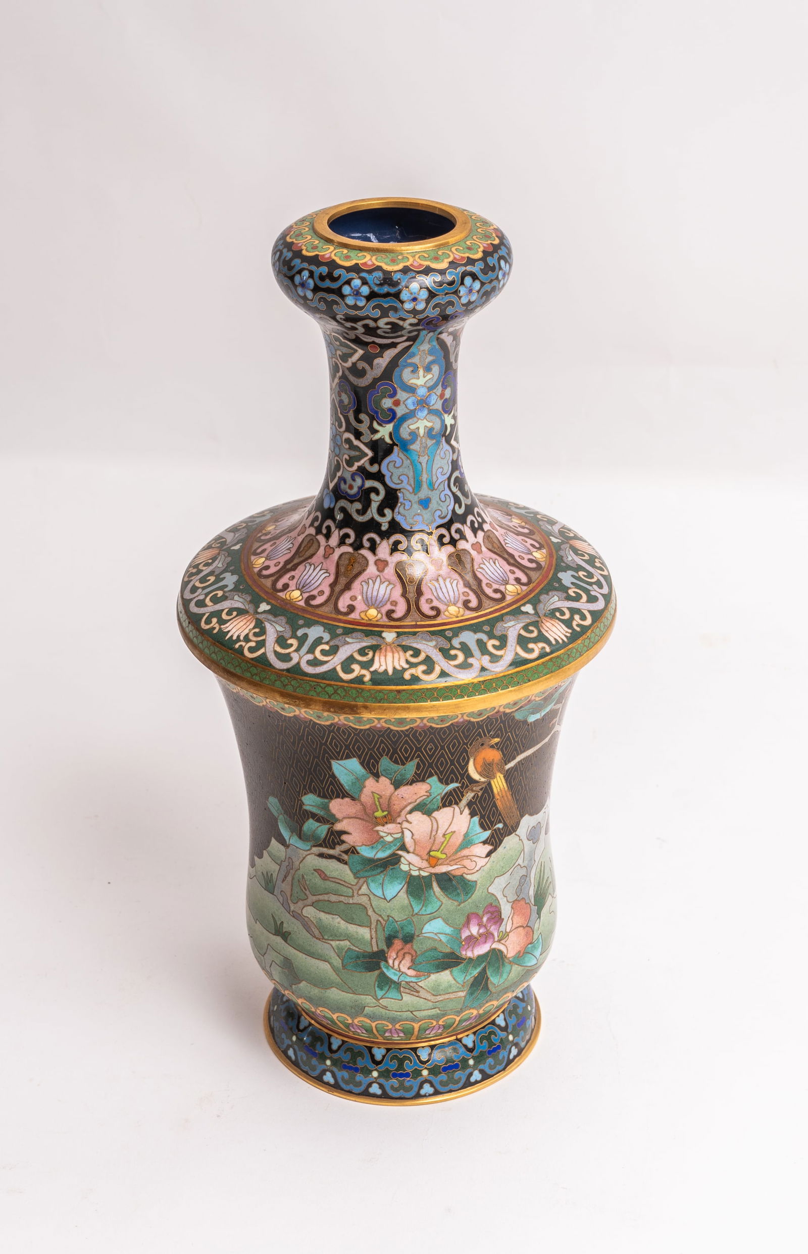 Stunning Asian Cloisonne Vase with Birds. (1 of 7)