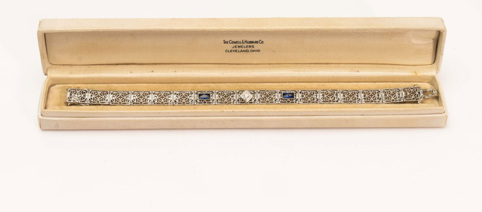 Antique Art Deco Style Bracelet 14-K with Diamond. (1 of 6)