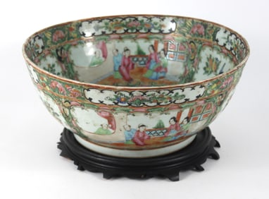 Chinese Famille Rose Porcelain Bowl