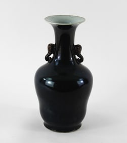 19C Chinese Elephant Handle Porcelain Vase