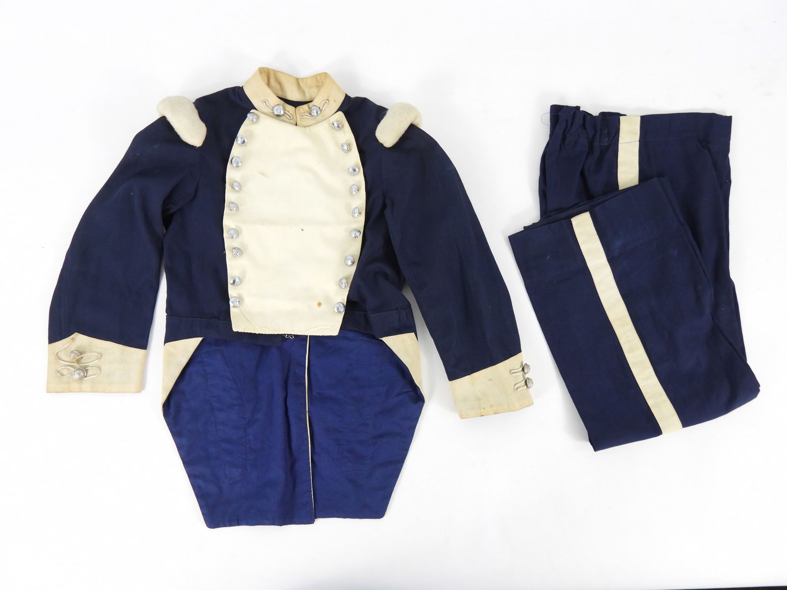 Child's Richmond Light Infantry Blues Uniform (1 of 6)