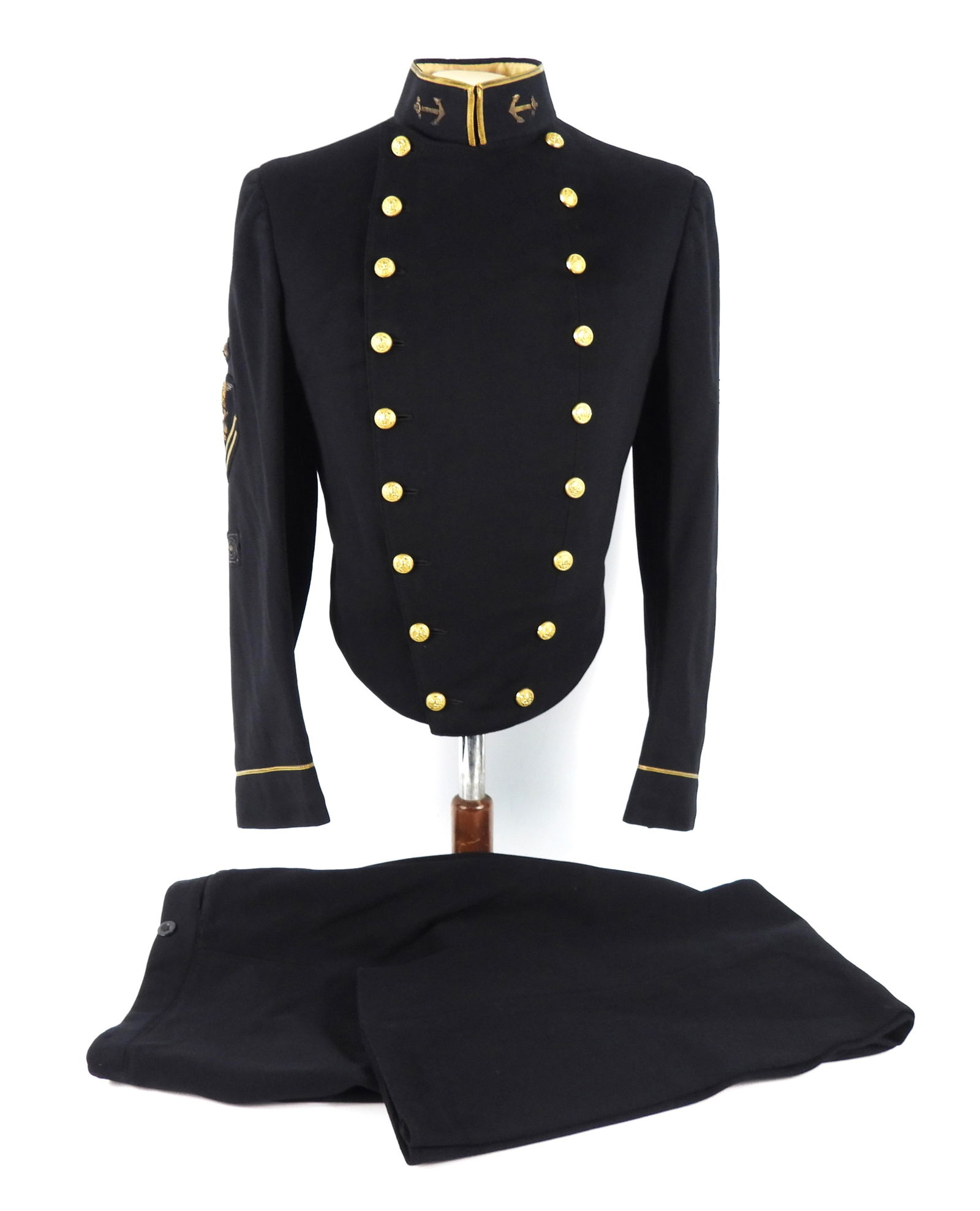 US Naval Academy Uniform of USMC Gen. Robert Denig (1 of 14)