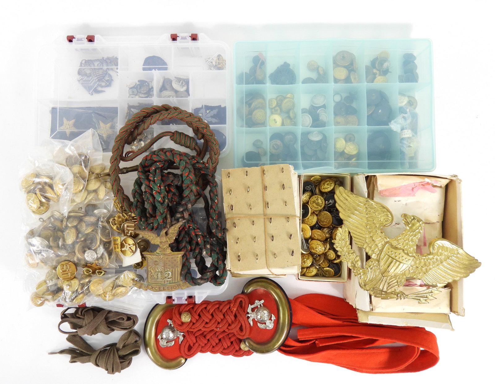 Group of Military Medals, Buttons, and Pins (1 of 8)