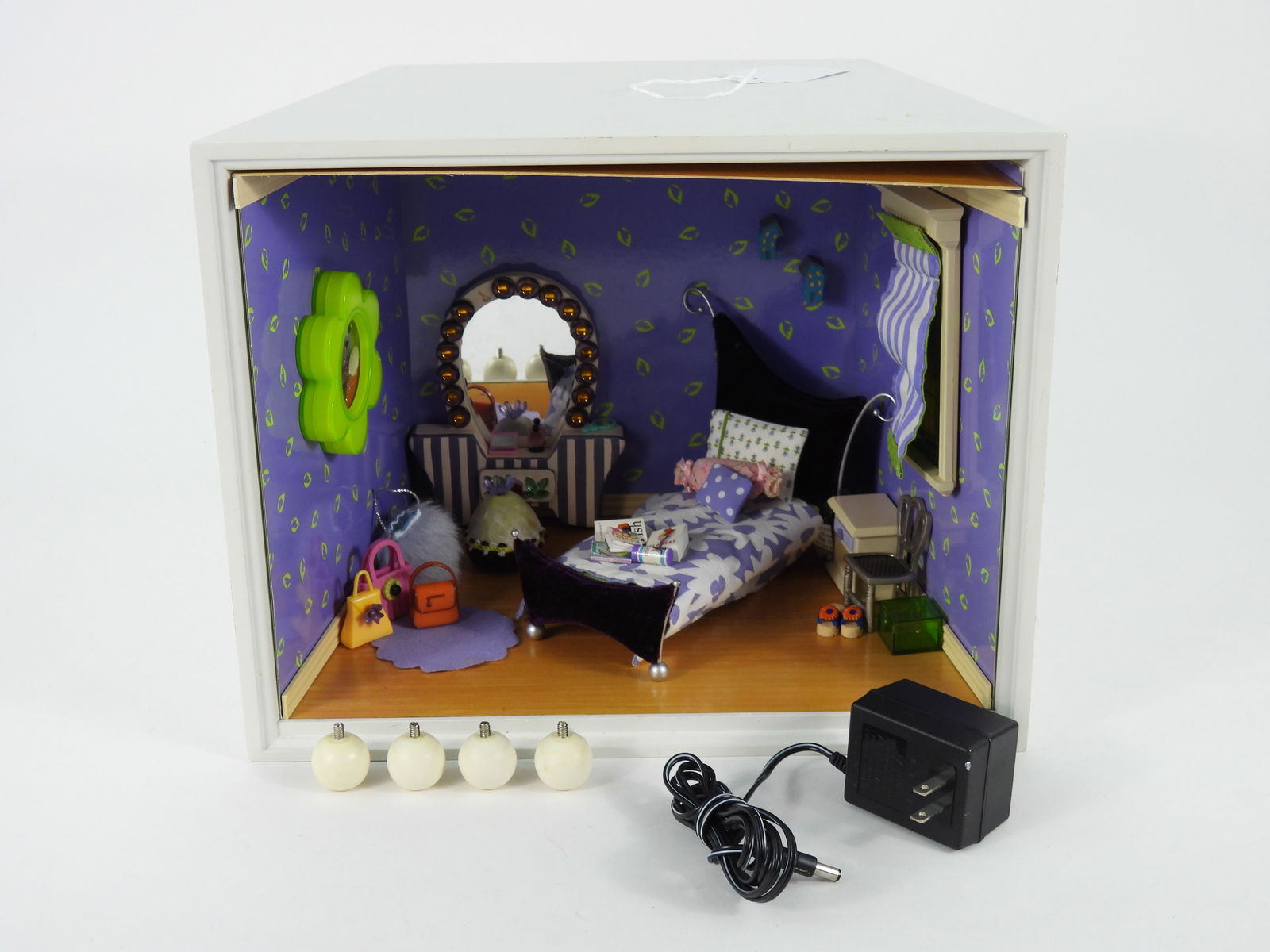 American Girl Minis Illuma Purple Bedroom (1 of 4)