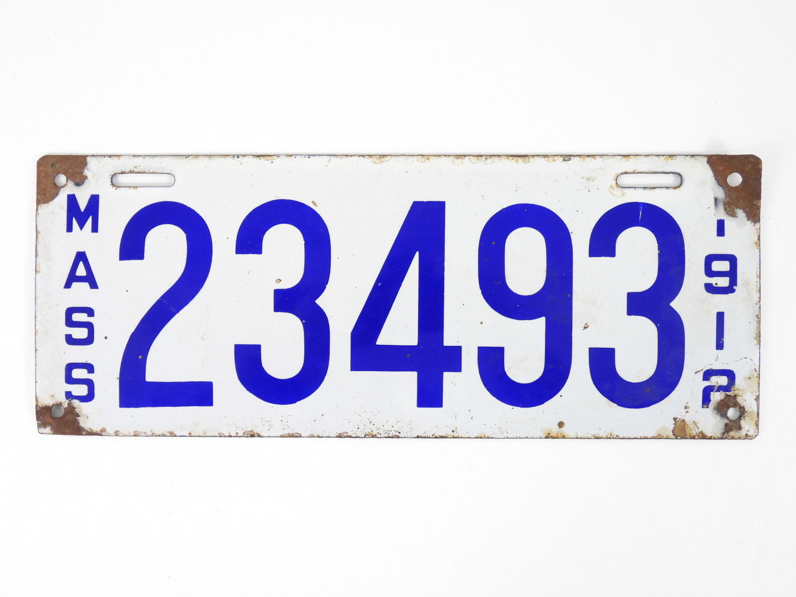 1912 Massachusetts Porcelain License Plate (1 of 4)
