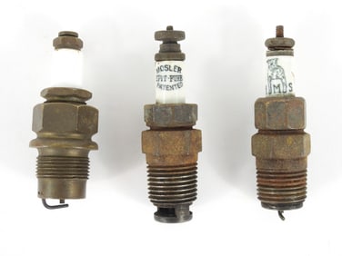 3PC Antique Automobile Spark Plugs