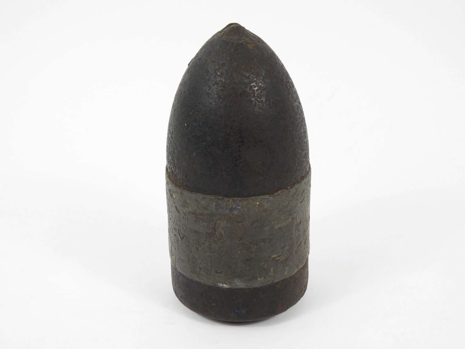 Civil War-era Hotchkiss Shell: Cast-iron shell with a 2.55" lead band, with light remnants of Hotchkiss markings on the base. Overall ht. 7.63"