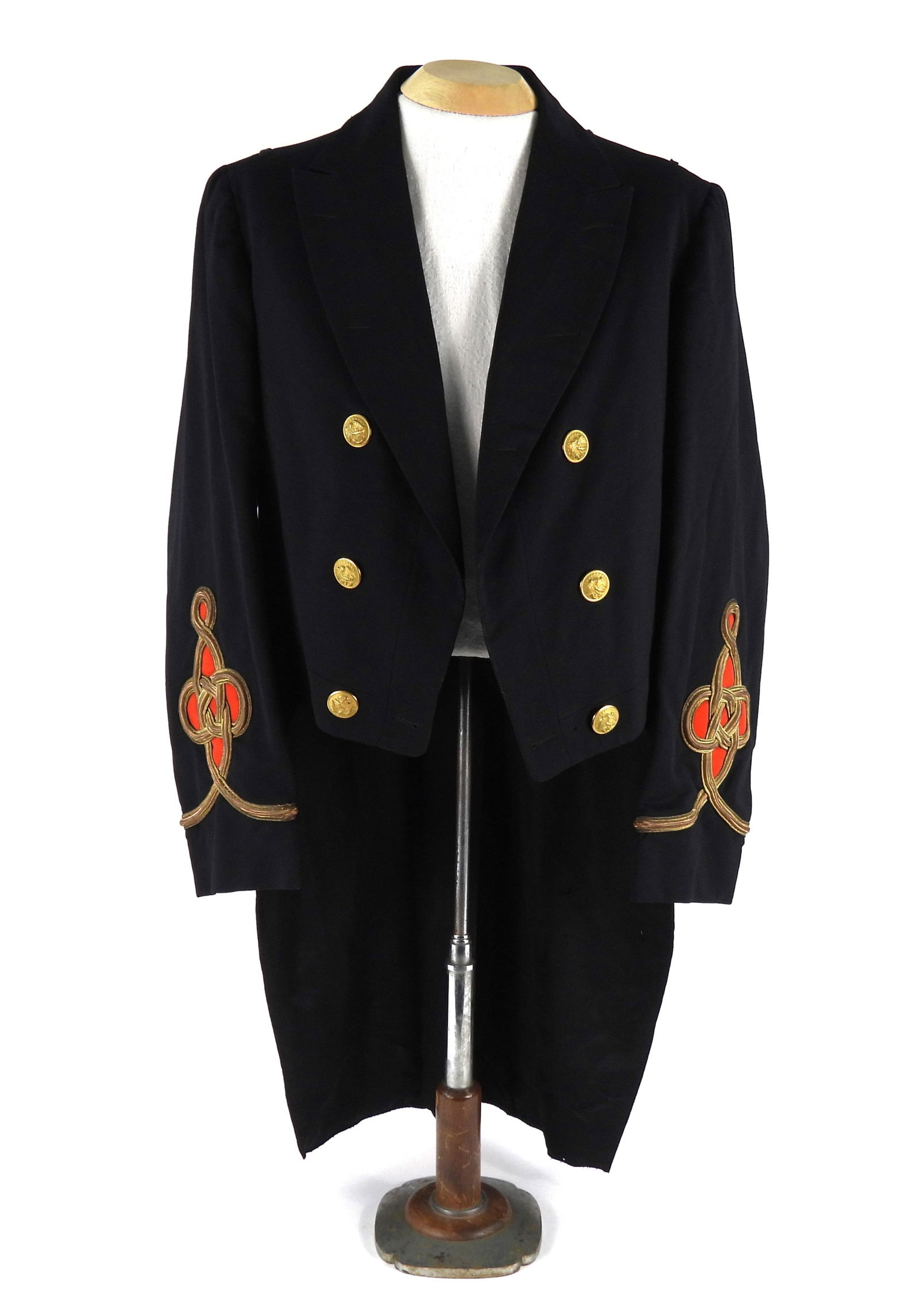 USMC Lieutenant's Evening Dress Coat (1 of 6)