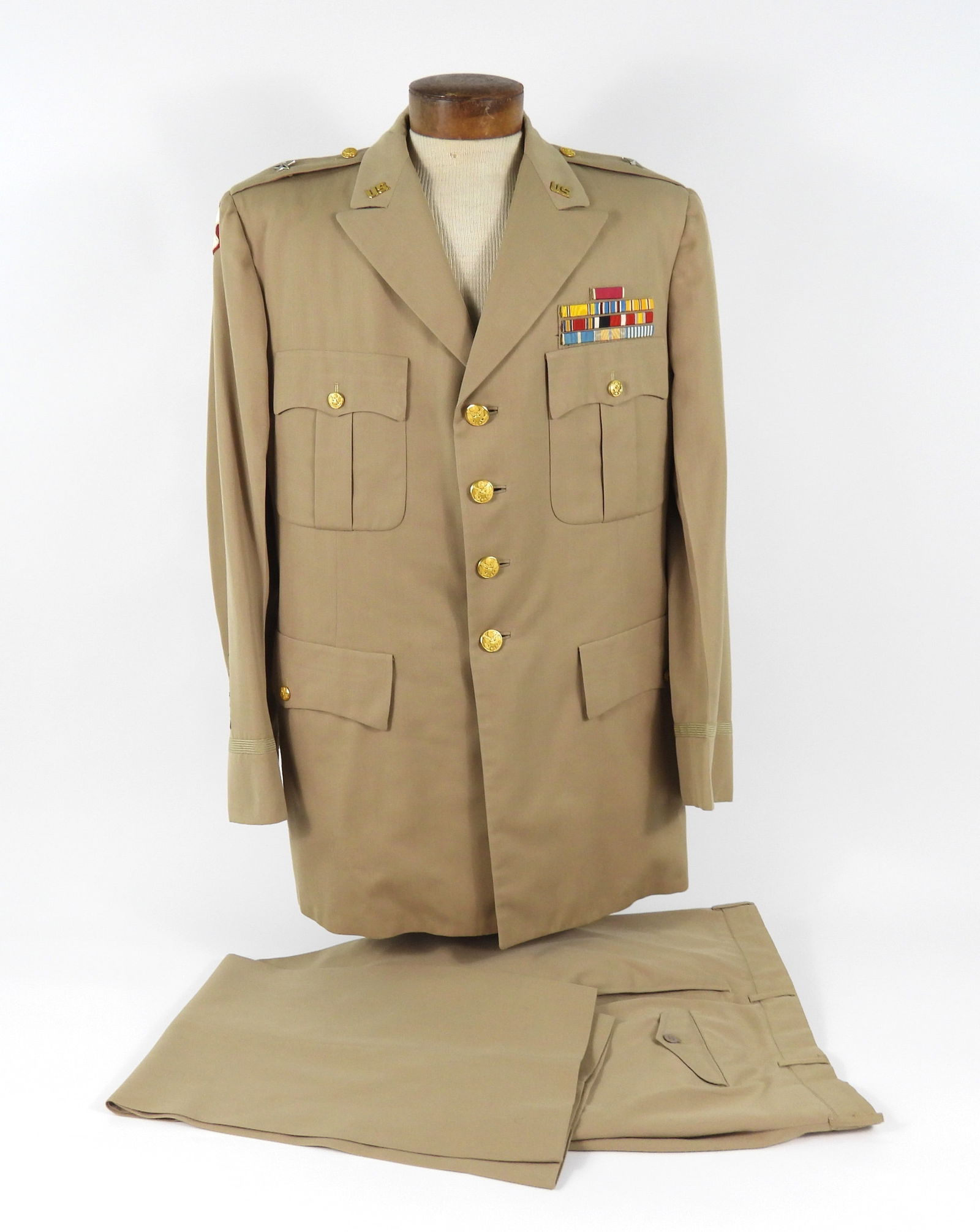 Korean War 8th Army Brigadier General's Uniform (1 of 8)