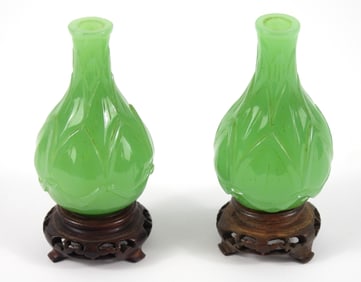 PR Green Chinese Peking Glass Bud Vase Bottles