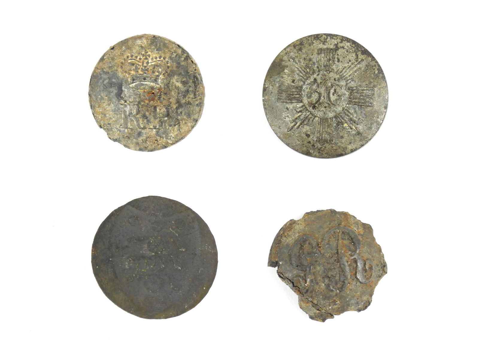 Four Revolutionary War-Era Buttons (1 of 9)