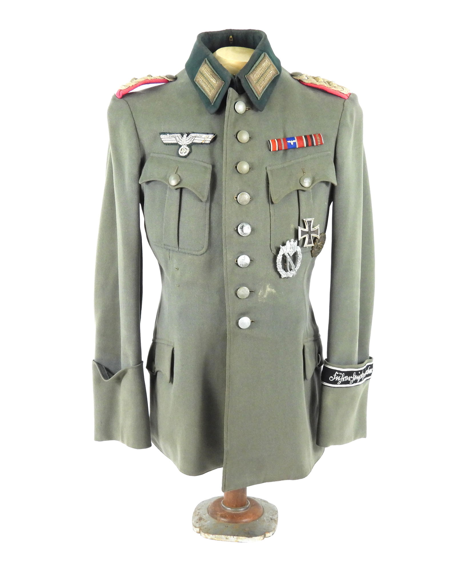 WWII German Army Officers Tunic (1 of 11)