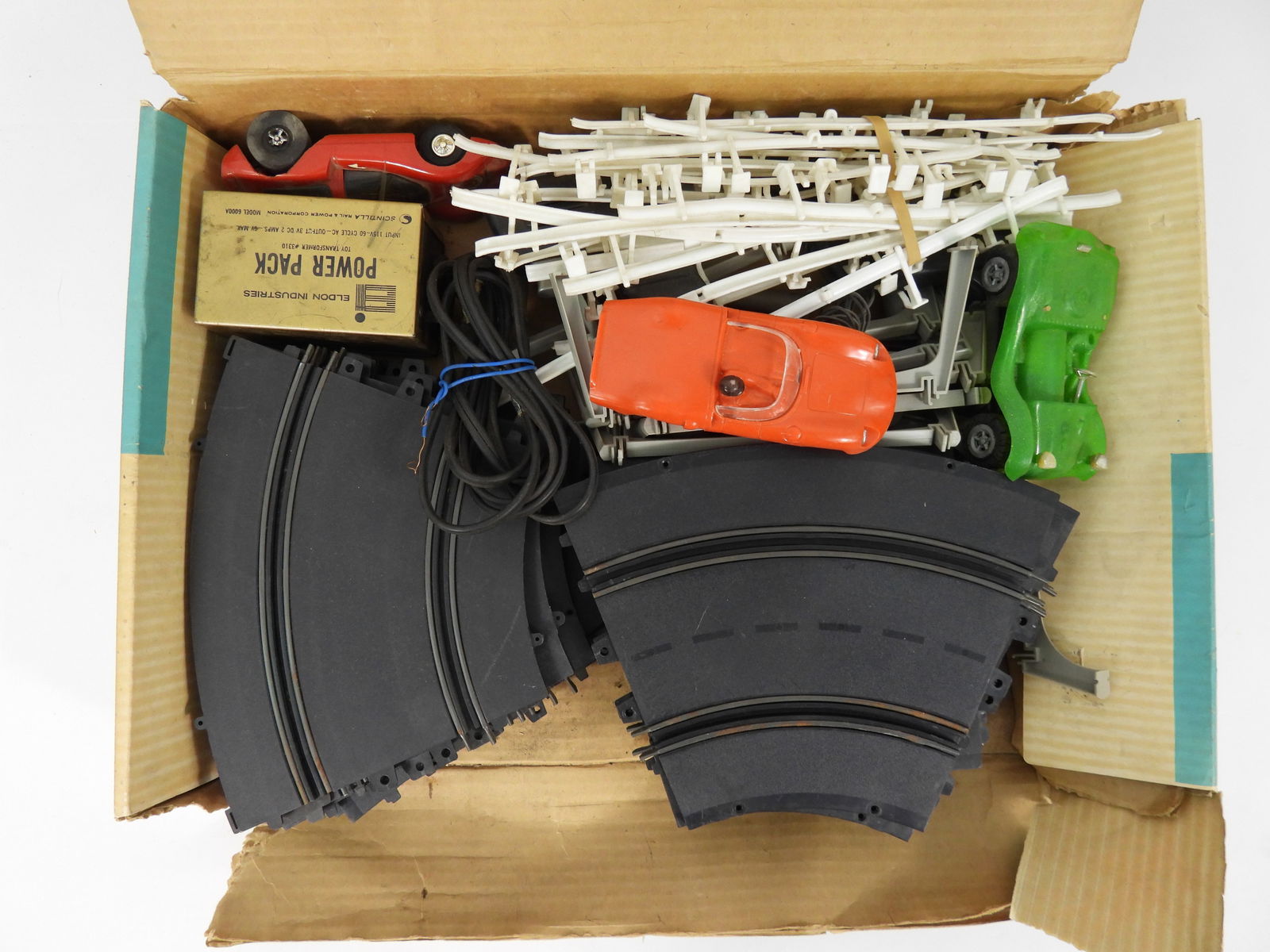 2PC Marx & Eldon Car Racing Track Games - 3