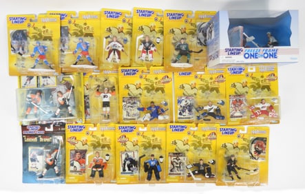 16PC Kenner Starting Lineup Hockey Figures
