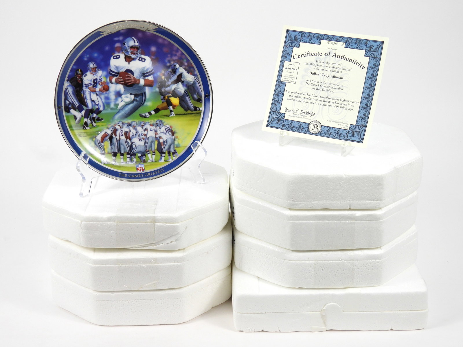 7PC Bradford Editions The Game's Greatest Plates: Includes Jacksonville's Mark Brunell, New England's Drew Bledsoe, Green Bay's Brett Favre, Miami's Dan Marino, Detroit's Barry Sanders, San Francisco's Steve Young, and Dallas' Troy Aikman