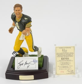 NFL Brett Favre Signed Card & Art Of Sport Statue