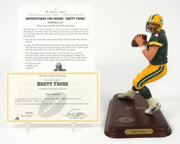 Danbury Mint NFL Display Brett Favre Statue w/ COA