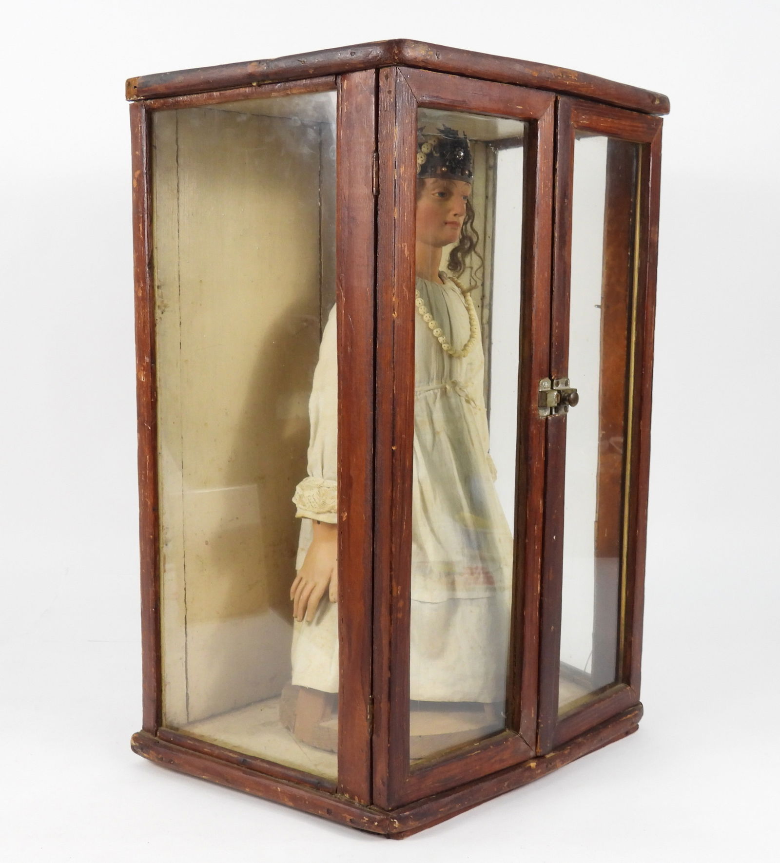 19C Santos Doll Display - 6