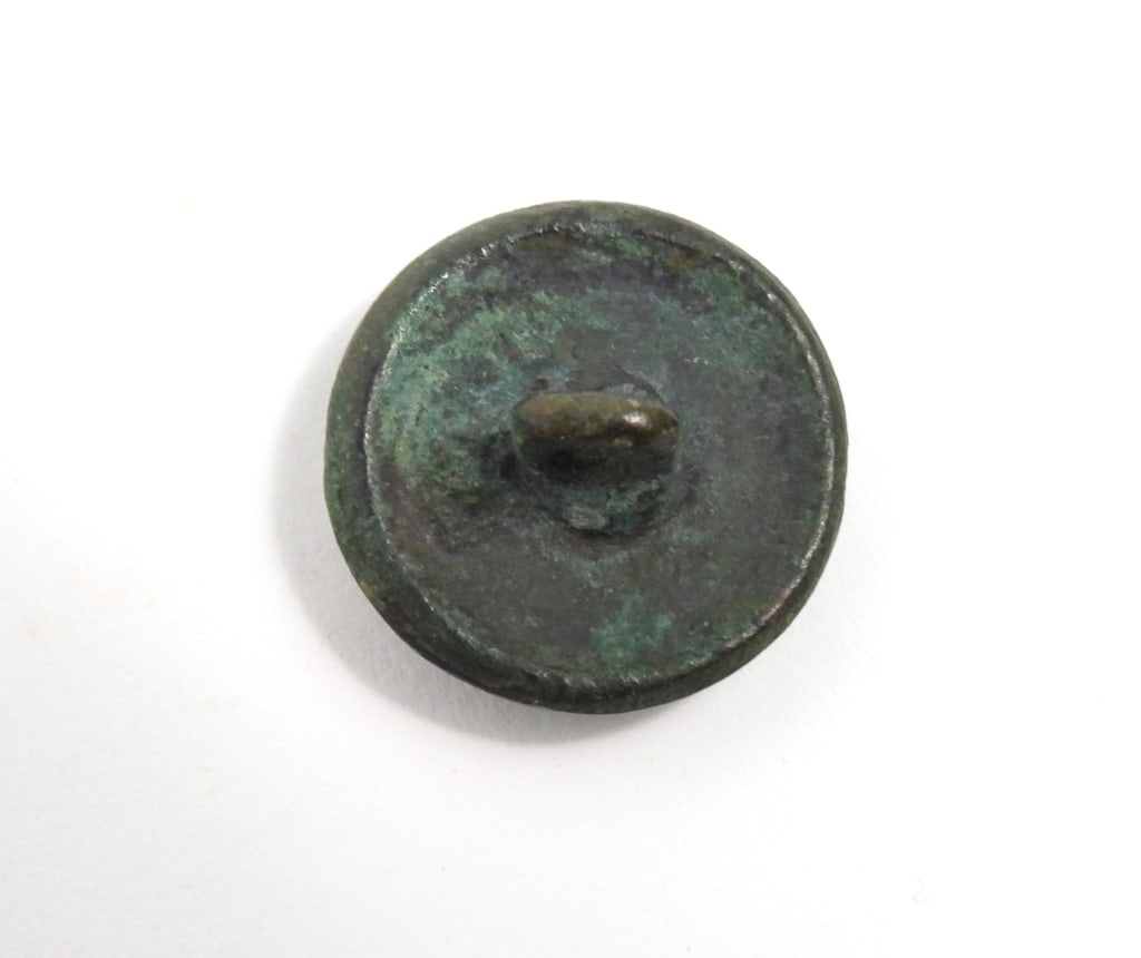 Dug Solid Block "I" Confederate Button - 2