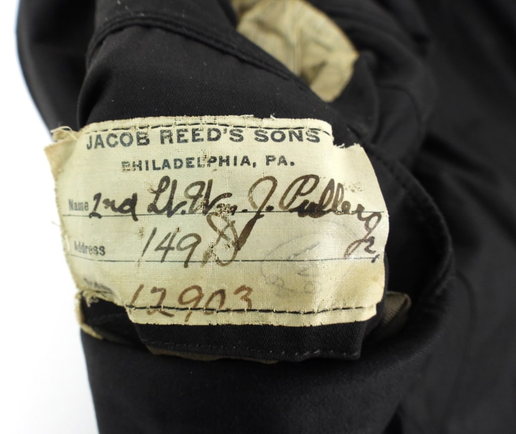 Lieutenant's Model 1895 Undress Tunic - 7