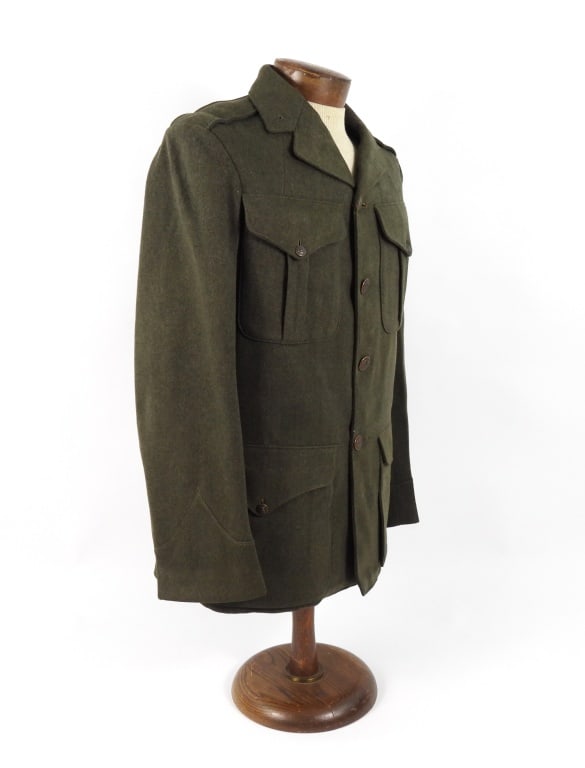 Two US Marine Corps Uniforms - 5