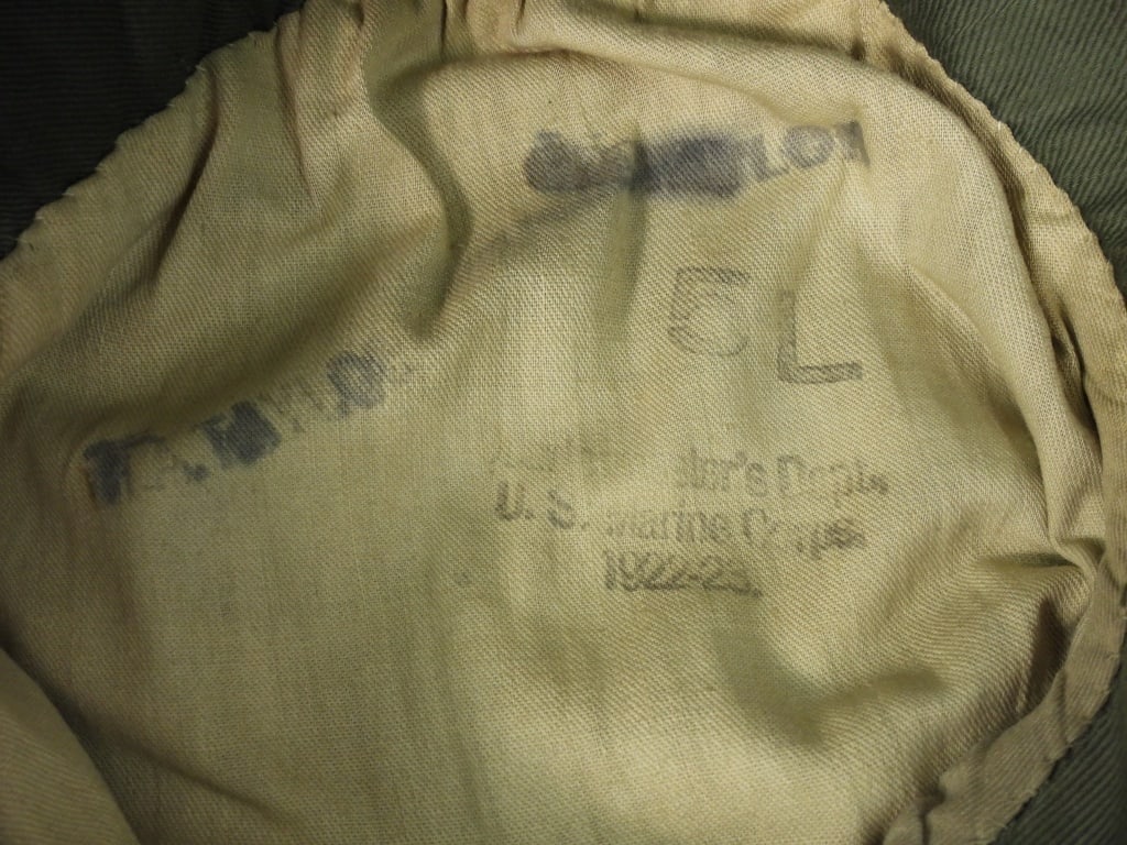 Two US Marine Corps Uniforms - 7