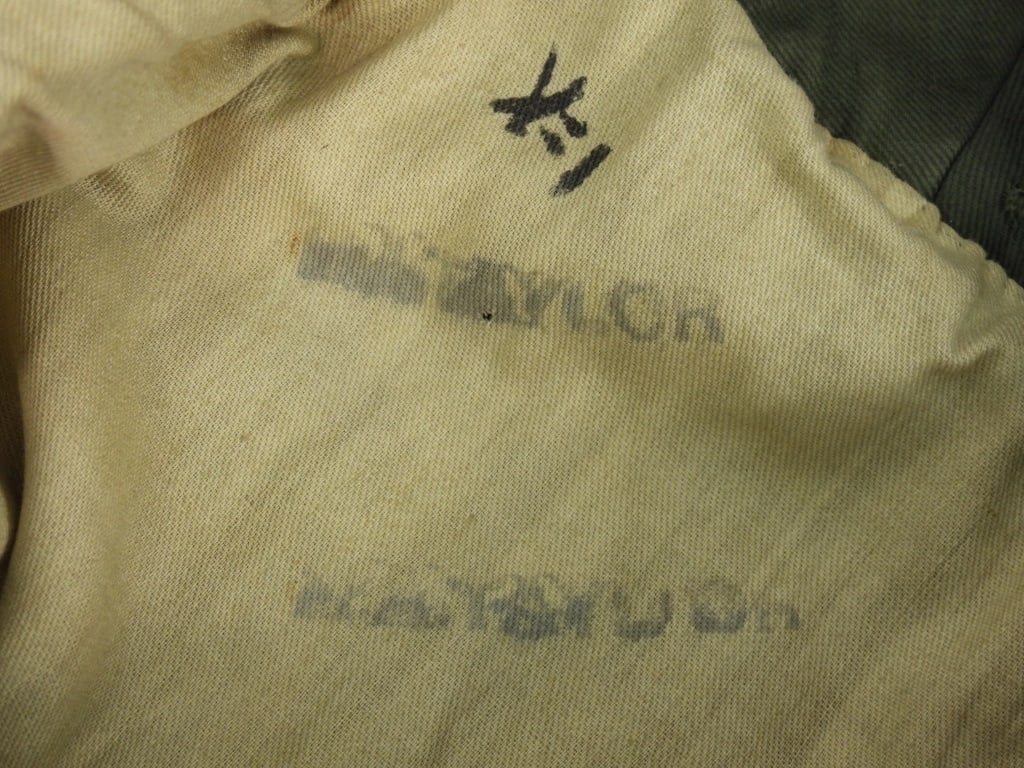 Two US Marine Corps Uniforms - 8