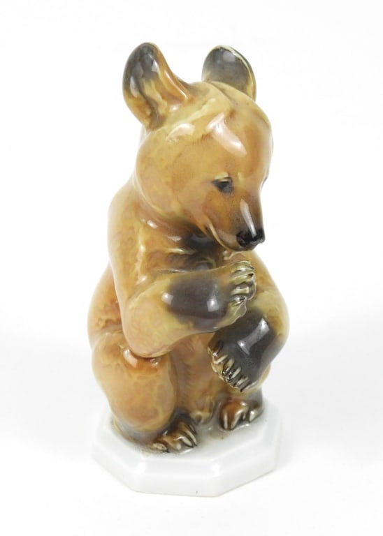 WWII German Allach SS Colored Porcelain Bear: Colored porcelain bear on a pedestal, marked on the bottom "T. KARNER/SS/Allach/5". Germany Overall ht. 4 1/8"