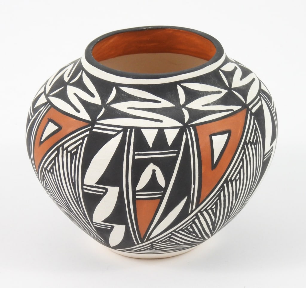 Contemporary "Frances Concho" Signed Acoma Pot: Beautiful contemporary Southwest Acoma pot with geometrical Native American design, signed on the bottom by Frances Concho. Approx. 5" wide X 4 1/2" high.