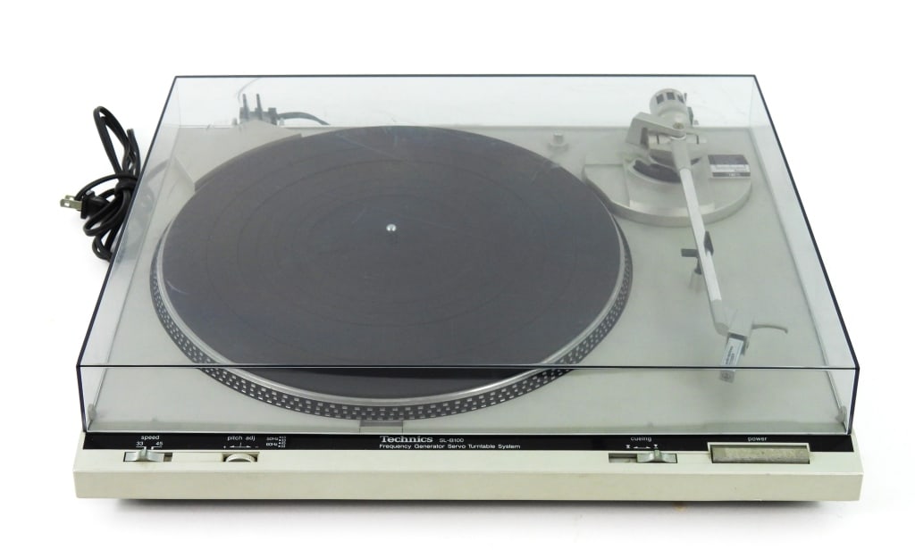Technics SL-B100 Turntable (1 of 7)