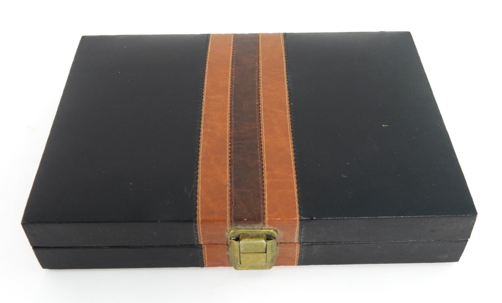 2 Backgammon Board Sets - 4