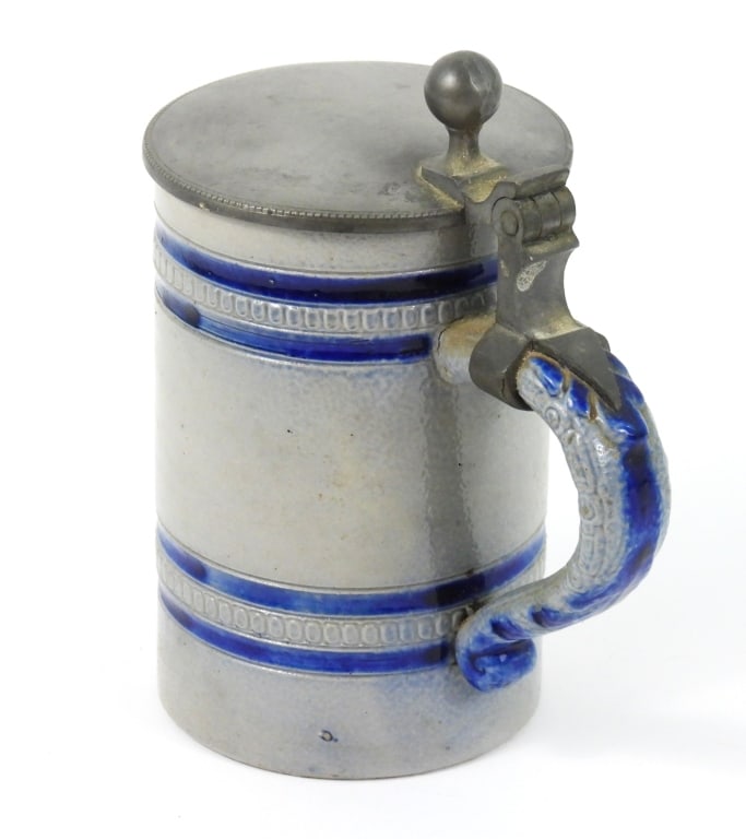 Small Half Litre Lidded Beer Stein - 4