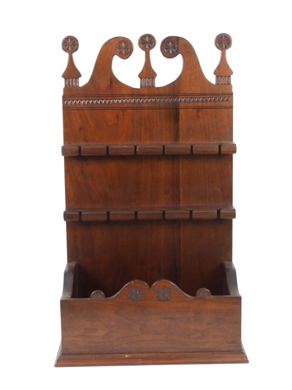 Colonial Williamsburg Spoon Rack: Mid century high quality chip carved reproduction "HK' stamped Hendrik Hudson Kittinger Furniture Company made exact Williamsburg copy rack, purported to be crafted by Daniel Heyl. Appears to be