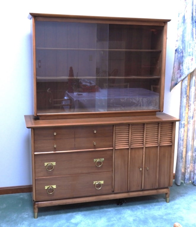 MCM Extensole Credenza Display Cabinet: Mid century modern, high quality construction furniture Extensole Corporation of Sparta, Michigan. A versatile modern and traditional Danish design that incorporates the double sliding glass china
