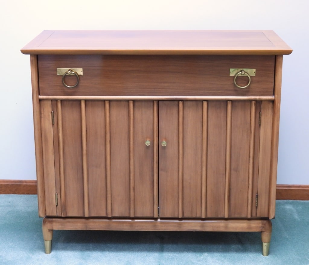 MCM Exensole Danish Style Liquor Cabinet: Mid century modern, high quality construction furniture Extensole Corporation of Sparta, Michigan. Stamped "2125-508 M-CH" with the manufactures tag affixed to rear. A versatile modern and