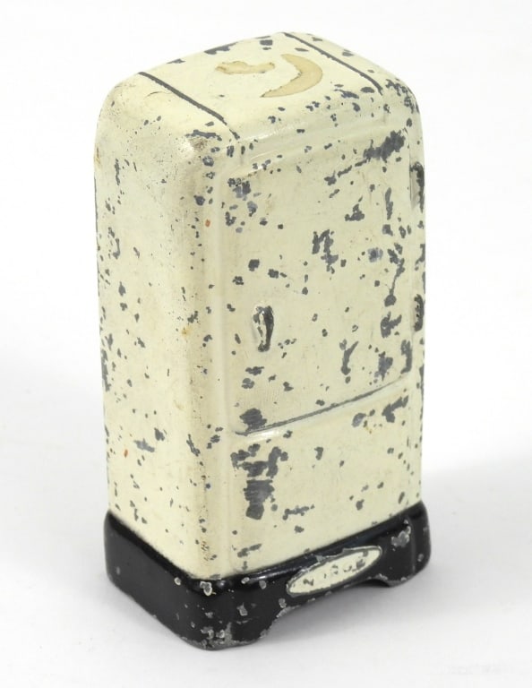 Four Refrigerator Banks - 7