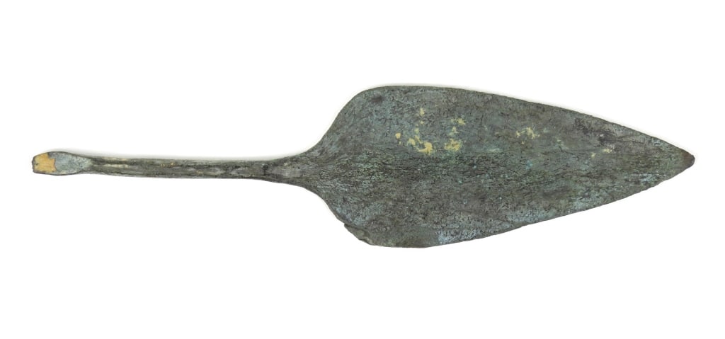 Thin Ancient Persian Point: Appears to be 1st millenium BC bronze that measures 4" x 1" wide. A very low mid rib.