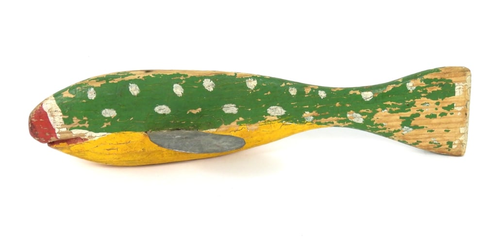 Large Folk Art Ice Fishing Decoy (1 of 4)