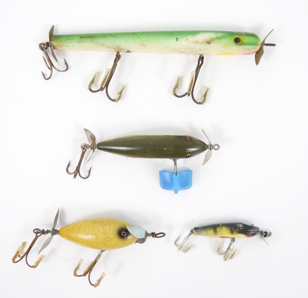 4 Antique Fishing Lures (1 of 6)