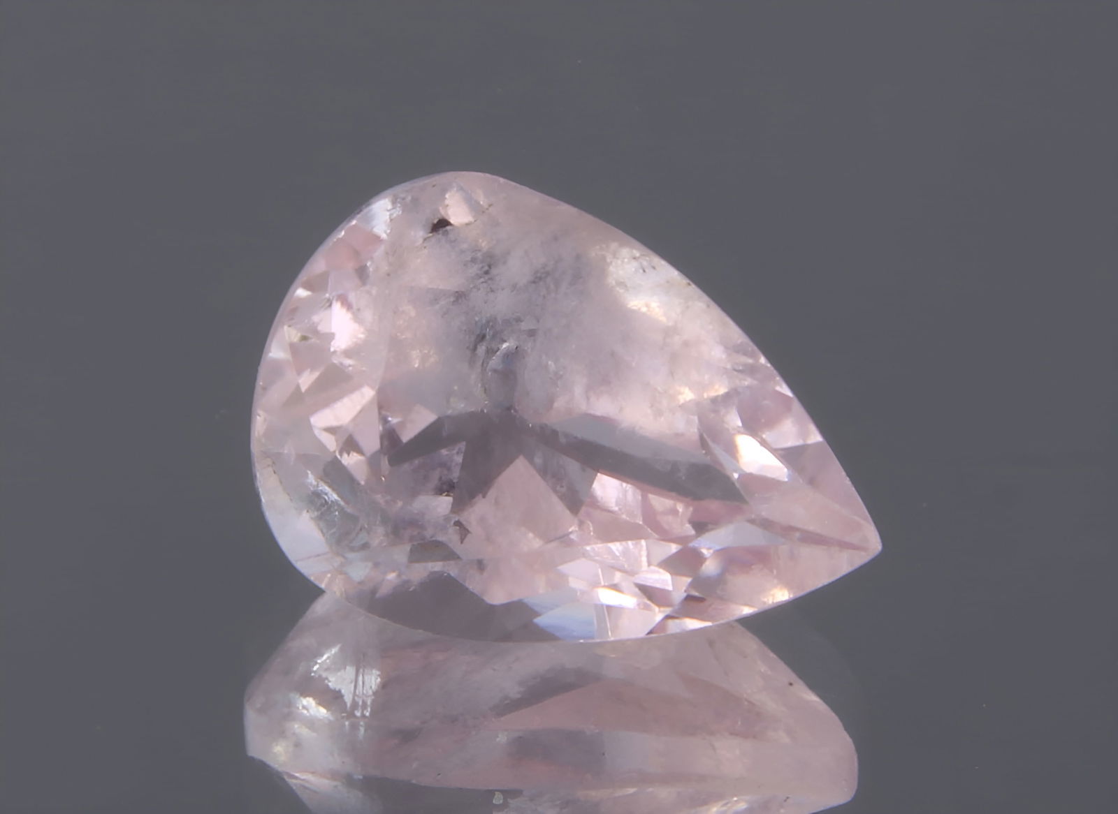 Beautiful Natural Pink Morganite - 1.16 Cts: Gemstone : Natural MorganiteShape and Cut : Pear Cut Weight : 1.16 caratsMeasurements : 8x6 mm, Color : PeachTransparency : TransparentTreatment : No TreatmentOrigin : MadagascarClarity : natural Incl