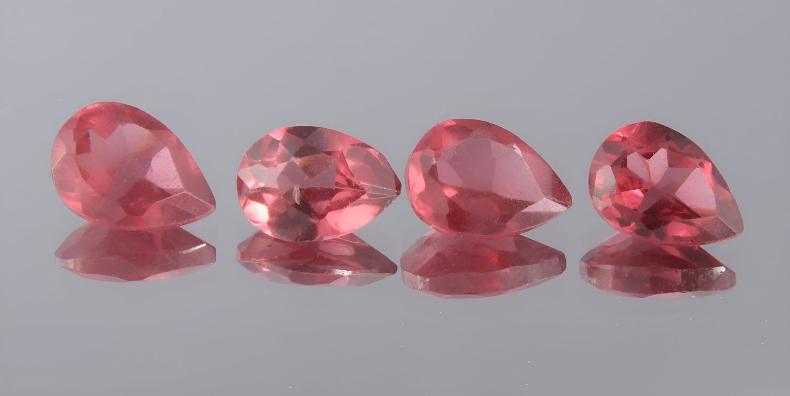 Gorgeous 2.10 Cts Natural Almandine Garnet Set (1 of 5)