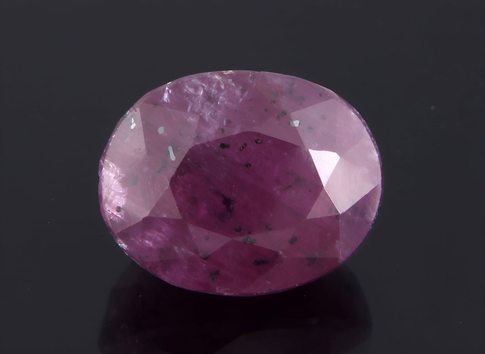 Delightful 4.53 Cts Natural Unheated Ruby (1 of 5)