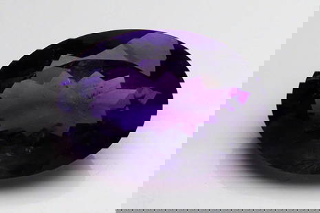 Fabulous " Natural African Amethyst " 4.87 cts Natural Amethyst: Gemstone : Natural AmethystOrigin : AfricaWeight : 4.87 caratsDimensions: 14x10 mmShape/Cut : Oval CutColour: PurpleTransparency: TransparentTreatment: noneClarity: VVS