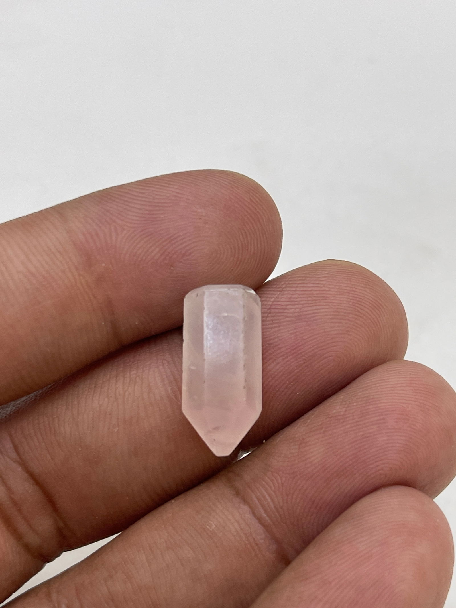 Gorgeous 9.22 Cts Natural Rose Quartz Healing Point (1 of 2)