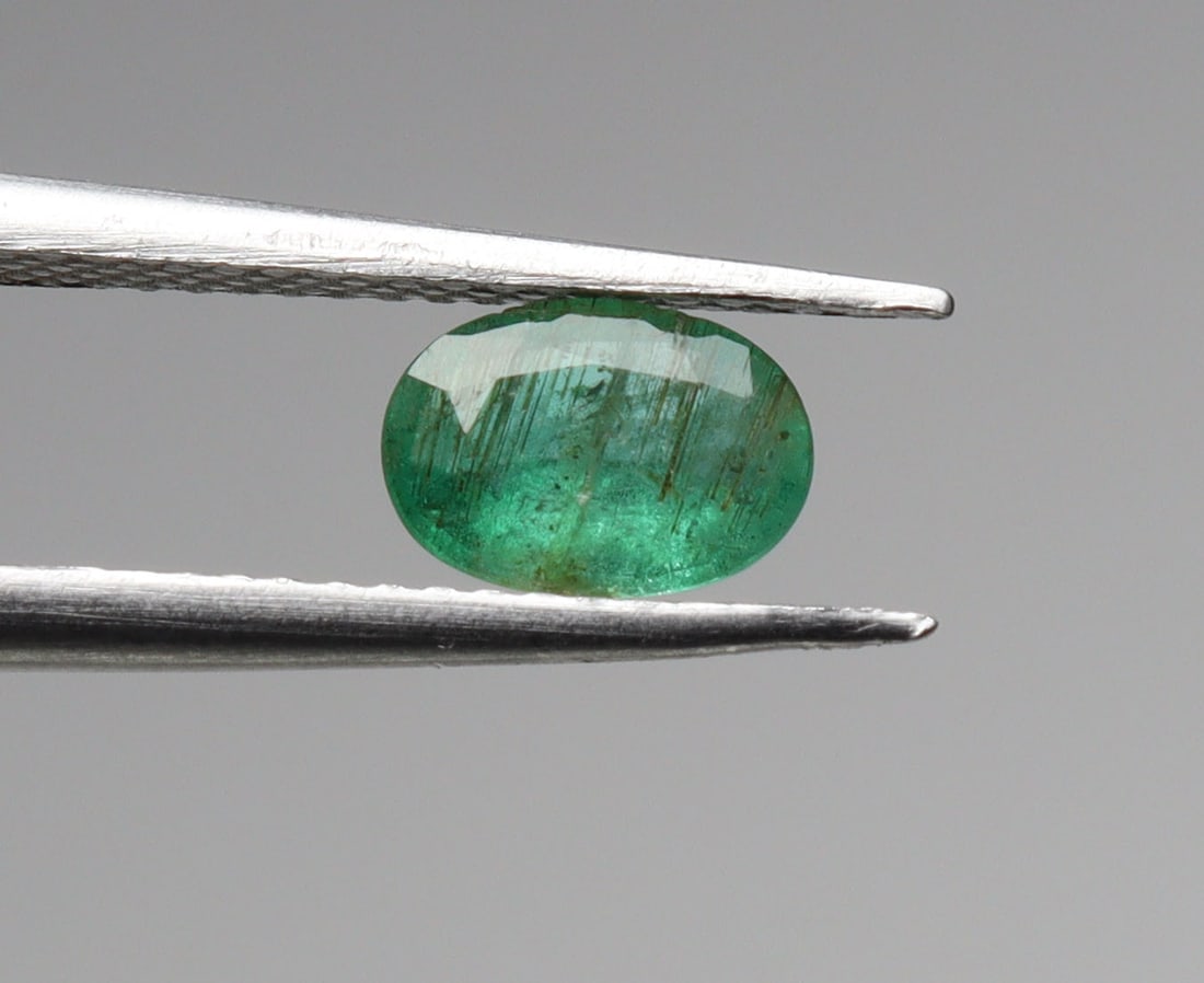 Beautiful 0.50 Cts Natural Emerald (1 of 5)