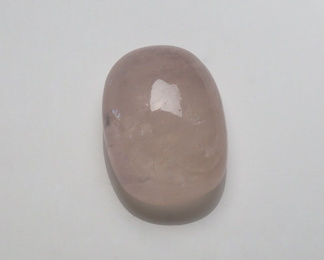 LOvely 8.14 Cts Natural Morganite: Gemstone : Natural Morganite Shape and cut : Rectengular Cabochon Weight : 8.14 carats Measurements : 14.09x10.42x7.12 mm Color : Peach Transparency : Transparent Treatment : No Treatment Origin : Ind