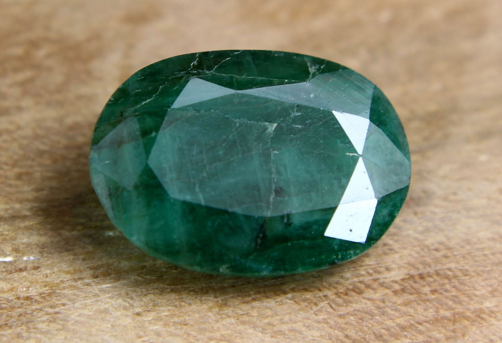 Delightful 7.04 Cts Natural Zambian Emerald (1 of 5)