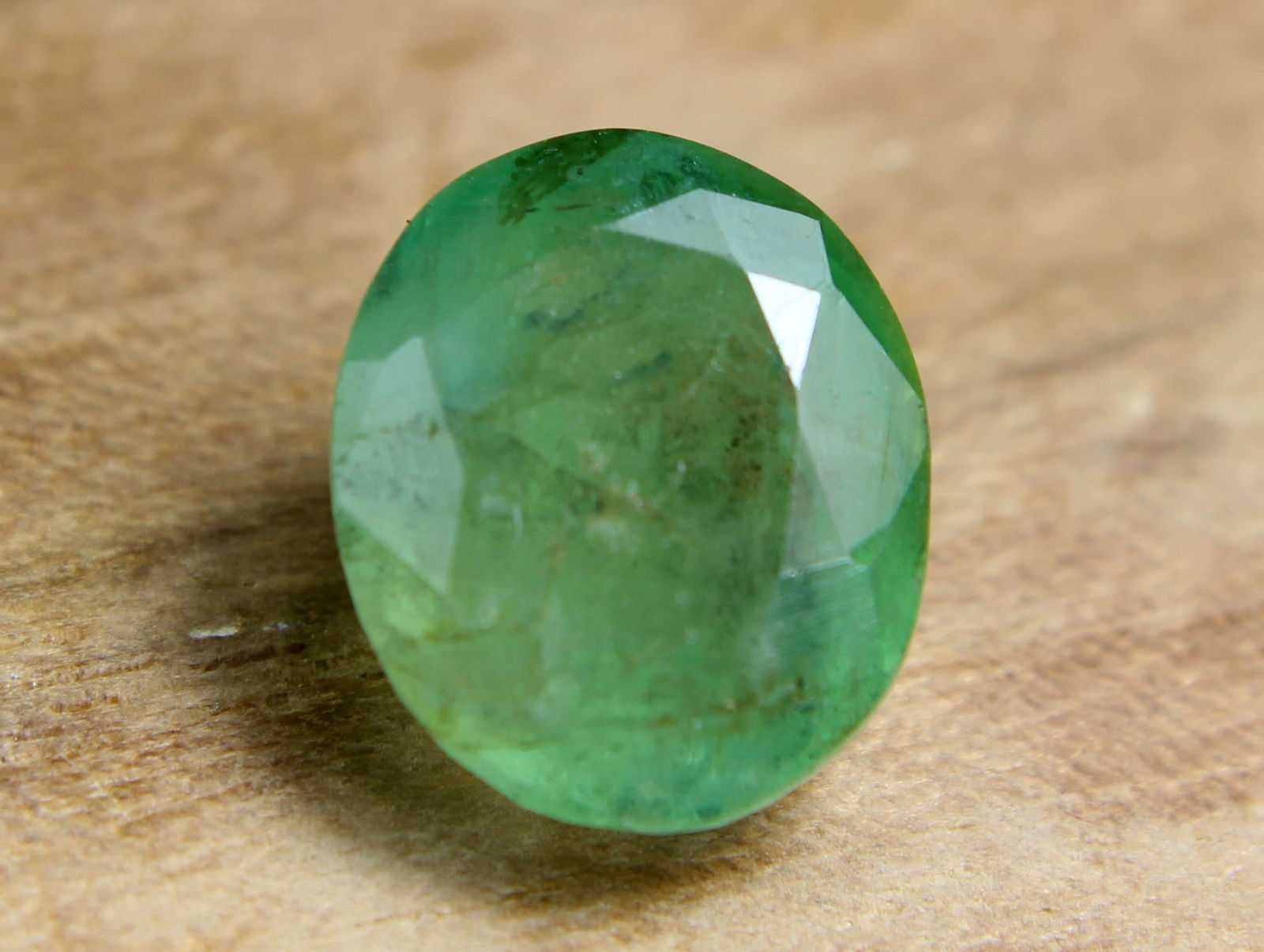 Wonderful Natural Zambian Emerald - 8.35 Cts (1 of 6)