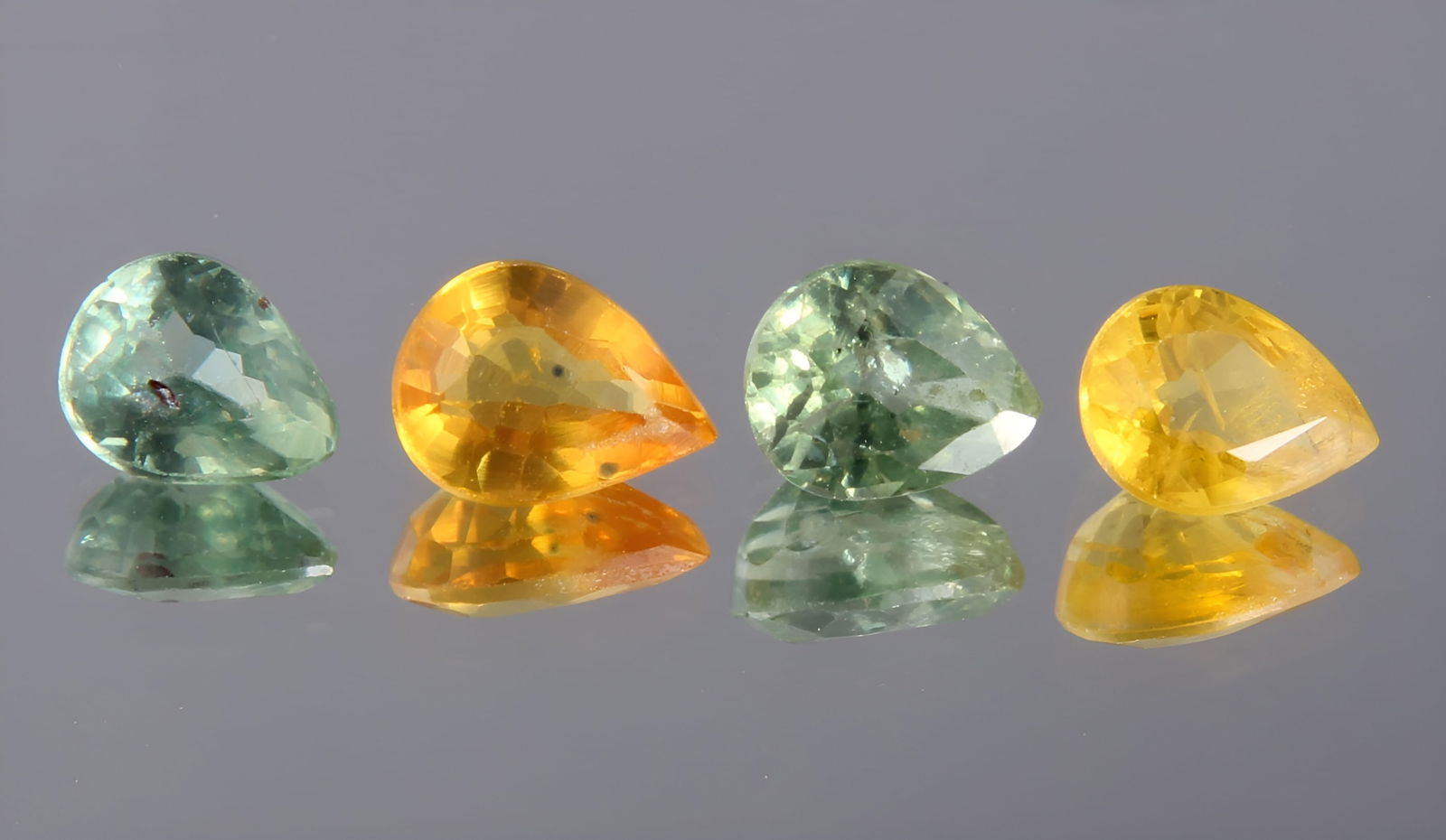 Gorgeous 1.02 Cts Natural Sapphire Set (1 of 5)